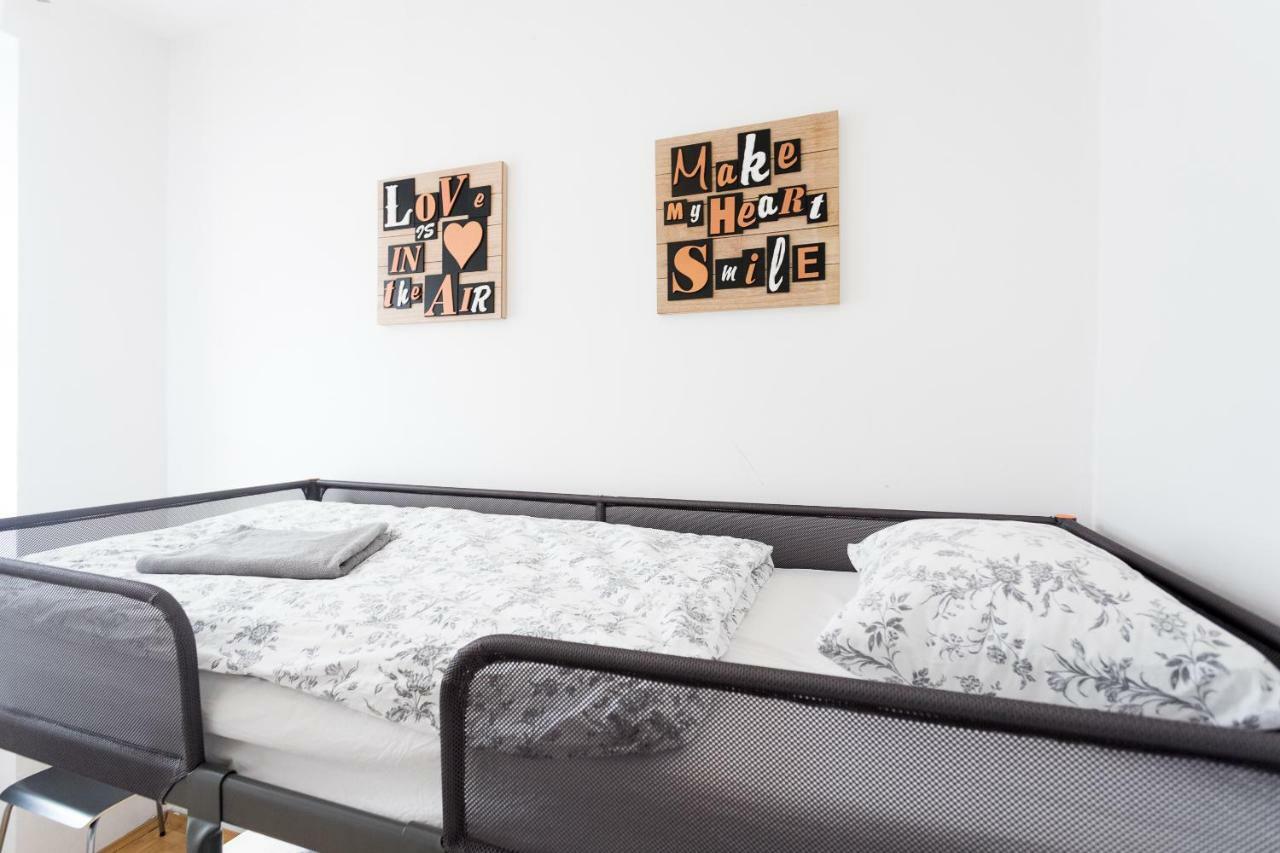 Lovely Two Level Apartment For Families فيينا المظهر الخارجي الصورة